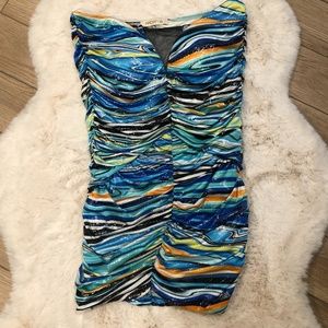 Shoulder less party dress